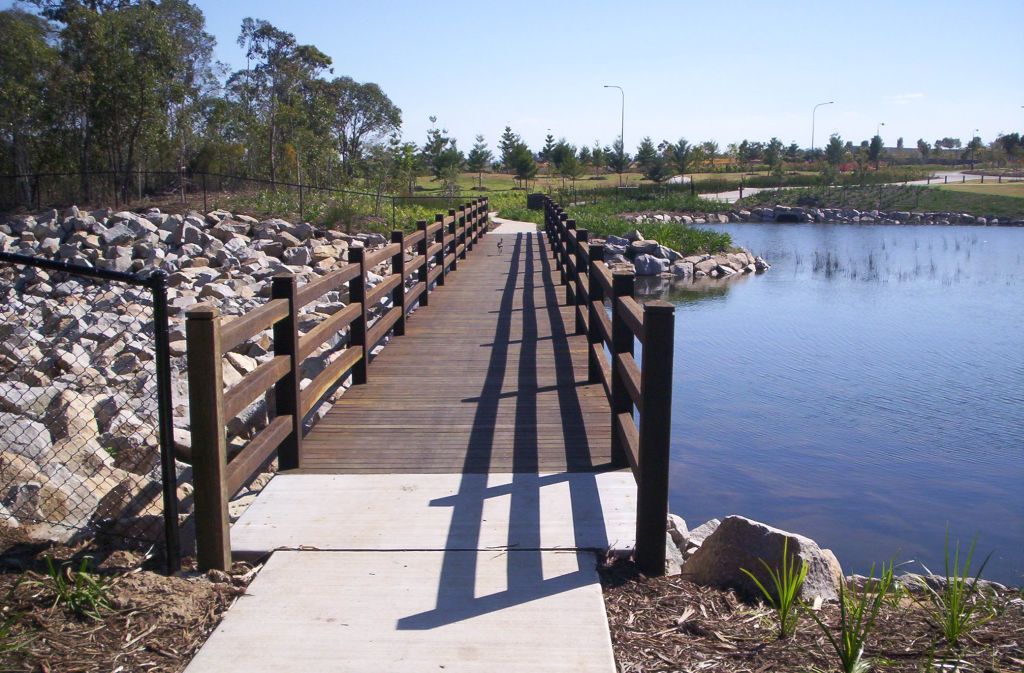 North Lakes — the master-planned community built around artificial lakes