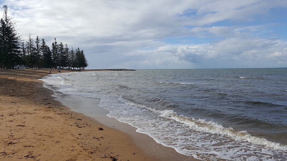 Scarborough Beach — red cliffs and Moreton Bay